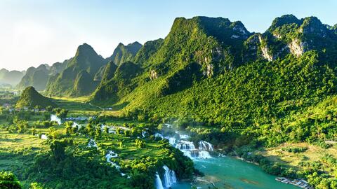 TẢ AO BẬC THẦY ĐỊA LÝ NỔI DANH NHẤT NƯỚC NAM